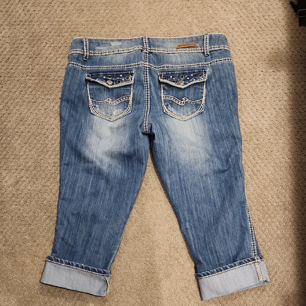 ALMOST FAMOUS Stylish Blue Jeans Sz 13.